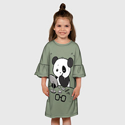 Платье клеш для девочки Панда красит глаза, цвет: 3D-принт — фото 2