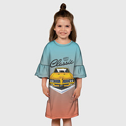 Платье клеш для девочки Желтая классическая машина retro, цвет: 3D-принт — фото 2