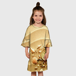 Платье клеш для девочки Композиция из ракушек и компаса на песке, цвет: 3D-принт — фото 2
