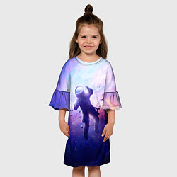 Платье клеш для девочки Космонавт в безвоздушном пространстве, цвет: 3D-принт — фото 2