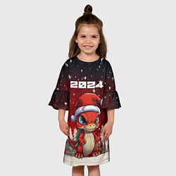 Платье клеш для девочки Символ нового 2024 года маленький дракоша, цвет: 3D-принт — фото 2