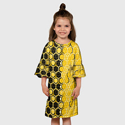 Платье клеш для девочки Киберпанк соты шестиугольники жёлтый и чёрный с па, цвет: 3D-принт — фото 2