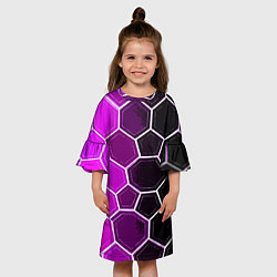Платье клеш для девочки Белые шестиугольники на чёрно-фиолетовом фоне, цвет: 3D-принт — фото 2