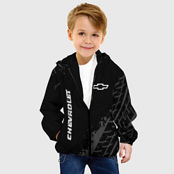 Куртка с капюшоном детская Chevrolet Speed на темном фоне со следами шин, цвет: 3D-черный — фото 2