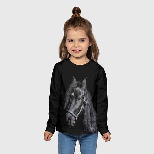 Детский лонгслив Лошадь на черном фоне / 3D-принт – фото 5