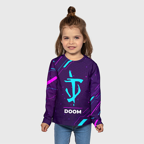 Детский лонгслив Символ Doom в неоновых цветах на темном фоне / 3D-принт – фото 5