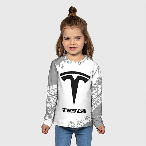 Детский лонгслив Tesla speed на светлом фоне со следами шин / 3D-принт – фото 5
