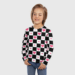 Лонгслив детский Розовые сердечки на фоне шахматной черно-белой дос, цвет: 3D-принт — фото 2