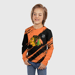 Лонгслив детский Чикаго Блэкхокс - фон с оранжевыми потертостами, цвет: 3D-принт — фото 2