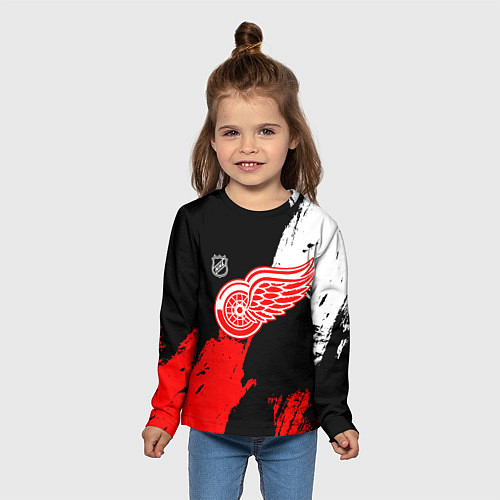 Детский лонгслив Детройт Ред Уингз - брызги краска на черном фоне / 3D-принт – фото 5