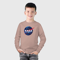 Лонгслив хлопковый детский NASA: Cosmic Logo, цвет: пыльно-розовый — фото 2