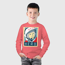 Лонгслив хлопковый детский Юрий Гагарин - HERO, цвет: коралловый — фото 2