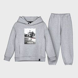 Детский костюм оверсайз YAMAHA на вираже, цвет: меланж