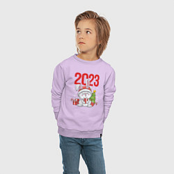 Свитшот хлопковый детский Зайчик с елочкой 2023, цвет: лаванда — фото 2