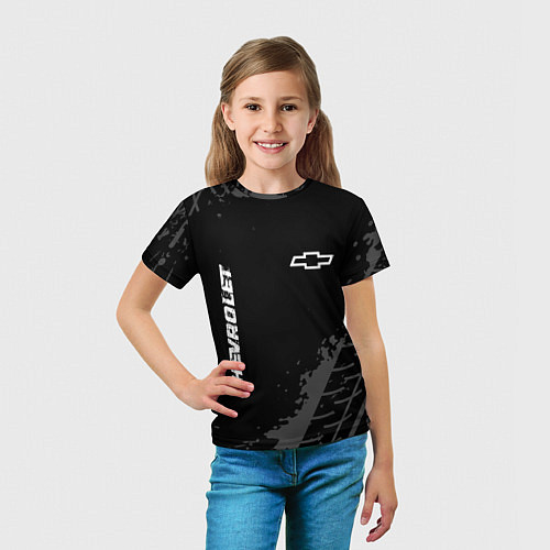 Детская футболка Chevrolet Speed на темном фоне со следами шин / 3D-принт – фото 5