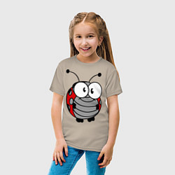Футболка хлопковая детская Удивленная божья коровка, цвет: миндальный — фото 2