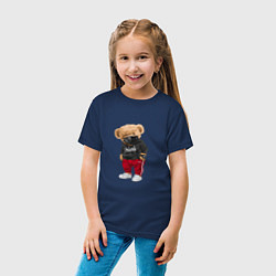Футболка хлопковая детская Крутой медвежонок в спортивках, цвет: тёмно-синий — фото 2