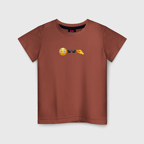 Детская футболка Смайлы - смущённый человек приспускает очки / Кирпичный – фото 1