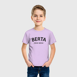 Футболка хлопковая детская Berta never alone - motto, цвет: лаванда — фото 2