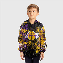 Ветровка с капюшоном детская Лейкерс - хаос цветов команды, цвет: 3D-черный — фото 2