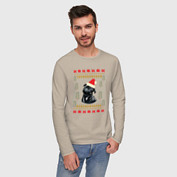 Лонгслив хлопковый мужской Рождественский свитер Черный мопс, цвет: миндальный — фото 2