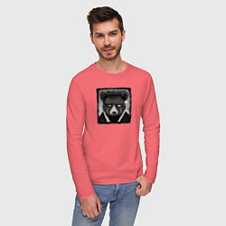 Лонгслив хлопковый мужской Уставший медведь, цвет: коралловый — фото 2