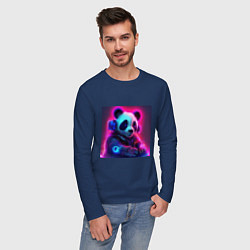 Лонгслив хлопковый мужской Диджей панда в свете неона, цвет: тёмно-синий — фото 2