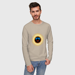 Лонгслив хлопковый мужской Солнце в очках, цвет: миндальный — фото 2