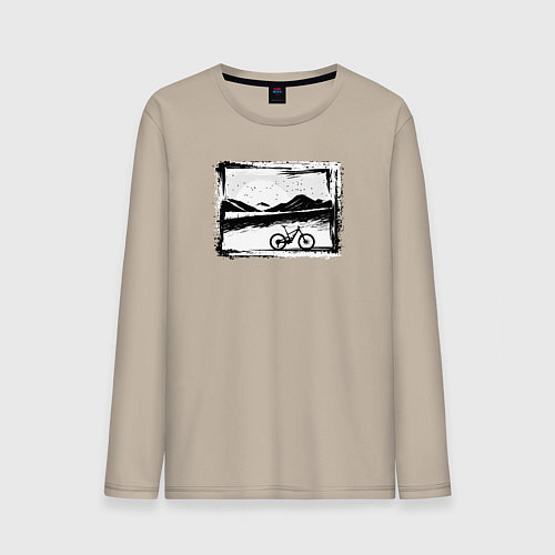 Мужской лонгслив Птицы, горы и байк / Миндальный – фото 1