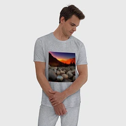 Пижама хлопковая мужская Горный пейзаж в закате солнца, каменная река, цвет: меланж — фото 2