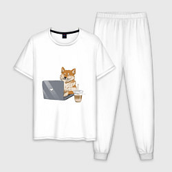 Пижама хлопковая мужская Собака Сиба ину печатает на ноутбуке с кофе, цвет: белый
