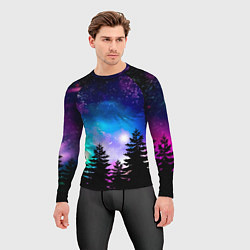 Рашгард мужской Космический лес, елки и звезды, цвет: 3D-принт — фото 2