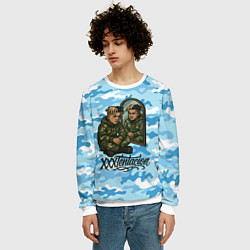 Свитшот мужской XXXTentacion сидит рядом с зеркалом, цвет: 3D-белый — фото 2