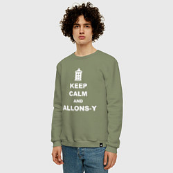 Свитшот хлопковый мужской Keep Calm & Allons-Y, цвет: авокадо — фото 2