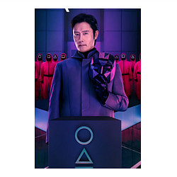 Свитшот хлопковый мужской Игра в кальмара ведущий с солдатами, цвет: белый — фото 2