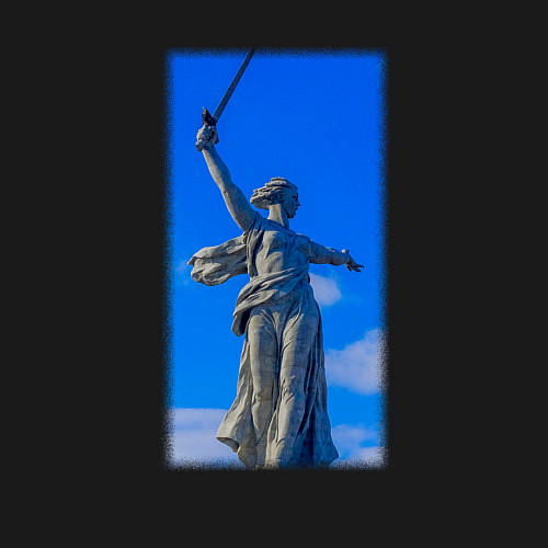 Мужской свитшот Родина мать статуя / Черный – фото 3