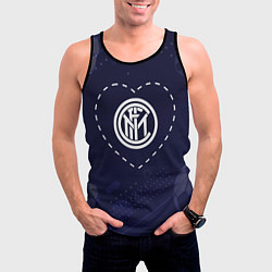 Майка-безрукавка мужская Лого Inter в сердечке на фоне мячей, цвет: 3D-черный — фото 2