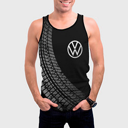 Майка-безрукавка мужская Volkswagen tire tracks, цвет: 3D-черный — фото 2
