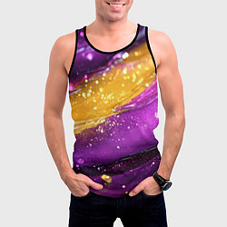 Майка-безрукавка мужская Фиолетовая текстура с желтой полосой, цвет: 3D-черный — фото 2