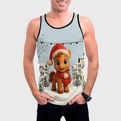 Майка-безрукавка мужская Милая новогодняя лошадка с шарфом, цвет: 3D-черный — фото 2