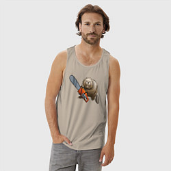 Майка мужская хлопок Бобер с бензопилой, цвет: миндальный — фото 2