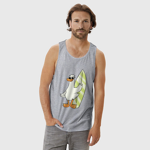 Мужская майка Гусь серфингист в очках / Меланж – фото 3