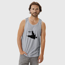 Майка мужская хлопок Котик уронил елку, цвет: меланж — фото 2