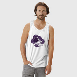 Майка мужская хлопок Космонавт в звёздном небе, цвет: белый — фото 2