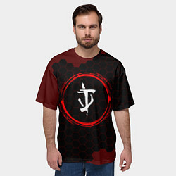 Футболка оверсайз мужская Символ Doom и краска вокруг на темном фоне, цвет: 3D-принт — фото 2