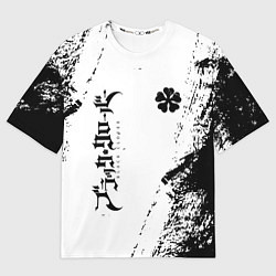 Мужская футболка оверсайз Black clover чёрный клевер вертикальная надпись