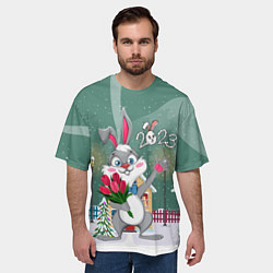 Футболка оверсайз мужская Заяц с цветами новогодний, цвет: 3D-принт — фото 2