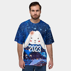 Футболка оверсайз мужская Белый крольчонок с цветком, цвет: 3D-принт — фото 2