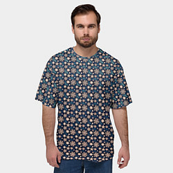 Футболка оверсайз мужская Зимний паттерн тёмно-синий со снежинками, цвет: 3D-принт — фото 2