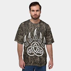 Футболка оверсайз мужская Символ Велеса - лапа медведя в текстуре древа, цвет: 3D-принт — фото 2